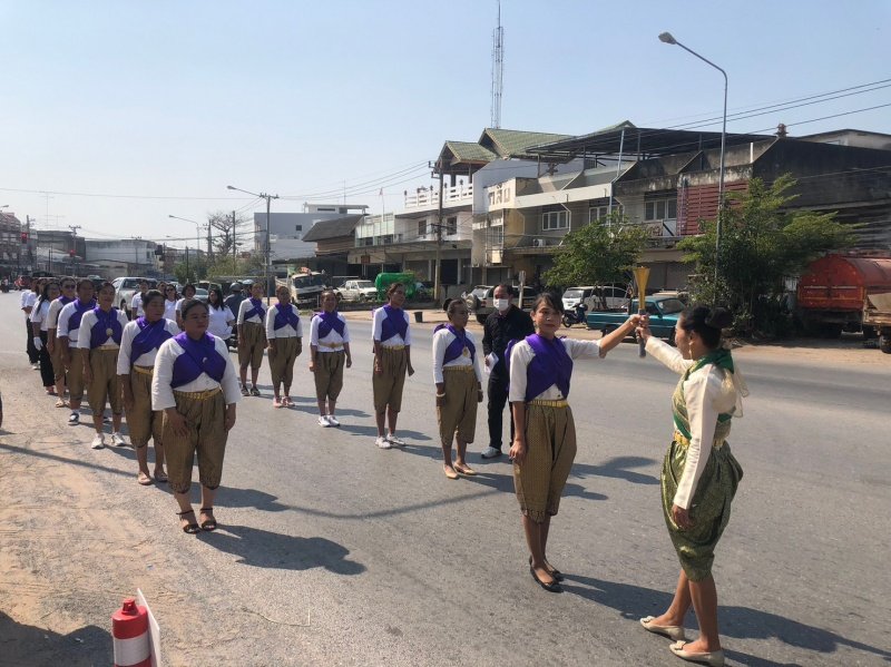 23 มีนาคม องค์การบริหาร ส่วนตำบลหนองบัวน้อย ร่วม กิจกรรมวิ่งคบไฟ และจุดพลุ 4 มุมเมือง เพื่อฉลองวันแห่งชัยชนะท่านท้าวสุรนารี ประจำปี 2566 อำเภอสีคิ้ว