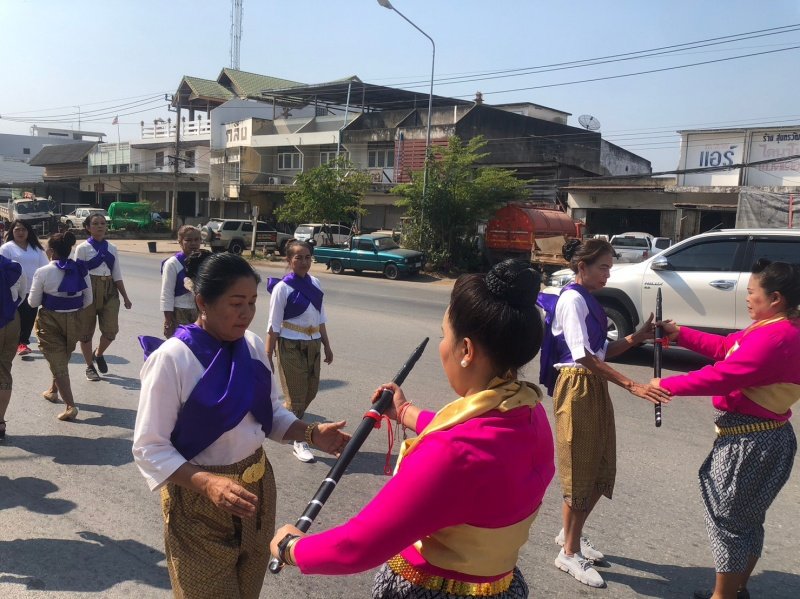 23 มีนาคม องค์การบริหาร ส่วนตำบลหนองบัวน้อย ร่วม กิจกรรมวิ่งคบไฟ และจุดพลุ 4 มุมเมือง เพื่อฉลองวันแห่งชัยชนะท่านท้าวสุรนารี ประจำปี 2566 อำเภอสีคิ้ว