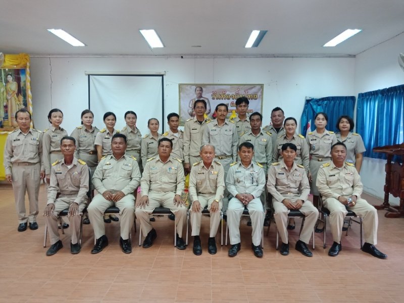 วันที่ ๑๘ มีนาคม ของทุกปีเป็น “วันท้องถิ่นไทย” เพื่อรำลึกถึงพระมหากรุณาธิคุณของพระบาทสมเด็จพระจุลจอมเกล้าเจ้าอยู่หัว ที่ได้ทรงมีพระบรมราชโองการให้ยกฐานะตำบลท่าฉลอมขึ้นเป็นสุขาภิบาลท่าฉลอม เมื่อวันที่ ๑๘ มีนาคม ๒๕๕๘