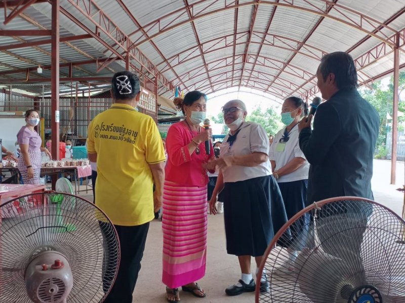 โครงการส่งเสริมและพัฒนาคุณภาพชีวิต ผู้สูงอายุ วันที่ 18-19 สิงหาคม พ.ศ.2565 ร่วมกับ องค์การบริหารส่วนตำบลสามสวน กลุ่มวิสาหกิจชุมชนบ้านสามสวนกลาง อำเภอบ้านแท่น จังหวัดชัยภูมิ