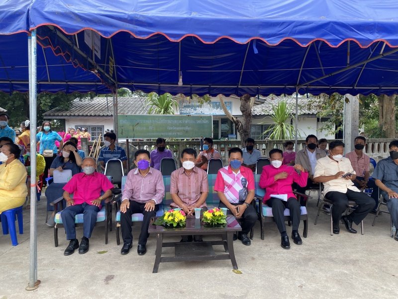 โครงการงานฉลองวันแห่งชัยชนะของท้าวสุรนารีและนางสาวบุญเหลือ ประจำปี พ.ศ.2565 ต.หนองบัวน้อย อ.สีคิ้ว จ.นครราชสีมา นำโดยท่านนายกประพงษ์ แก้วจันทึก คณะผู้บริหาร ร่วมกับเจ้าหน้าที่กองการศึกษาฯ, สมาชิก อบต., ผู้ใหญ่บ้าน และพนักงานส่วนตำบล พนักงานจ้างทุกท่าน