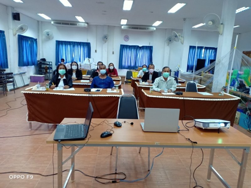วันที่ 22 กันยายน 2564 ณ ห้องประชุม อบต.หนองบัวน้อย

อบต.หนองบัวน้อย เข้าร่วมอบรมโครงการพัฒนาด้านสังคม (ยุติธรรมสร้างสุข) โดย สำนักงานยุติธรรมจังหวัดนครราชสีมา โดยใช้ระบบ Zoom หัวข้อเรื่อง

1. การป้องกันและแก้ไขปัญหาอาชญากรรมในชุมชนแบบบูรณาการที่ยั่งยืนกรณี

2. บูรณาการเปิดบ้านงานยุติธรรมในการขับเคลื่อนงานอำนวยความยุติธรรมระดับพื้นที่

3. กฎหมายแชร์ลูกโซ่
