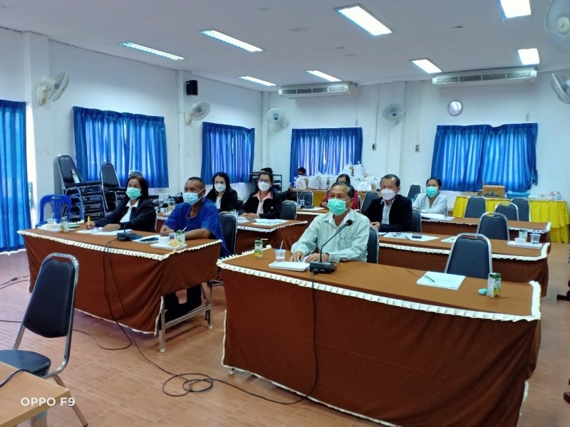วันที่ 22 กันยายน 2564 ณ ห้องประชุม อบต.หนองบัวน้อย

อบต.หนองบัวน้อย เข้าร่วมอบรมโครงการพัฒนาด้านสังคม (ยุติธรรมสร้างสุข) โดย สำนักงานยุติธรรมจังหวัดนครราชสีมา โดยใช้ระบบ Zoom หัวข้อเรื่อง

1. การป้องกันและแก้ไขปัญหาอาชญากรรมในชุมชนแบบบูรณาการที่ยั่งยืนกรณี

2. บูรณาการเปิดบ้านงานยุติธรรมในการขับเคลื่อนงานอำนวยความยุติธรรมระดับพื้นที่

3. กฎหมายแชร์ลูกโซ่