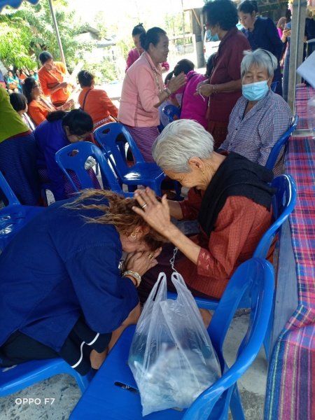 โครงการเสริมสร้างและพฒนาบทบาทสตรี และสร้างความเข้มแข็งของความรอบครัว ดูงานที่บัวลายกลุ่มสตรีตำบลหนองบัวน้อย เมื่อวันที่ 2 เมษายน พ.ศ.2564