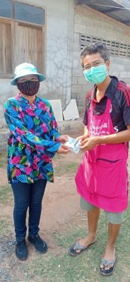 โครงการป้องกันและลดความเสี่ยงในการแพร่ระบาดของโรคไวรัสโคโรนา
ทางองค์การบริหารส่วนตำบลหนองบัวน้อยได้ออกแจกหน้ากากผ้าให้กับประชาชนทุกหมู่ในตำบลหนองบัวน้อยโดยประสานงานกับผู้นำชุมชนและ อสม. แต่ละหมู่บ้าน ในวันที่ 8 และวันที่ 14 เมษายน 2563
