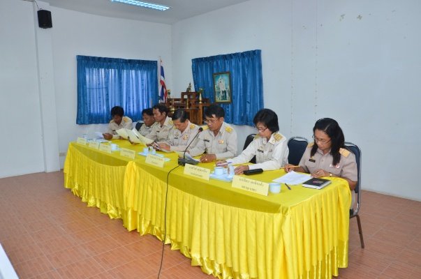 ประชุมสภาองค์การบริหารส่วนตำบลหนองบัวน้อย