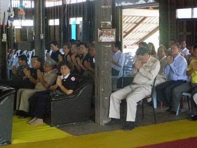 วันธรรมะร่วมใจ

