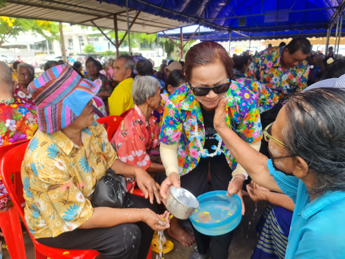โครงการเสริมสร้างคุณค่าให้กับผู้สูงอายุและบุคคลในครอบครัว ประจำปี 2568 วันที่ 11 เมษายน 2568 ณ องค์การบริหารส่วนตำบลหนองบัวน้อย อ.สีคิ้ว จ.นครราชสีมา