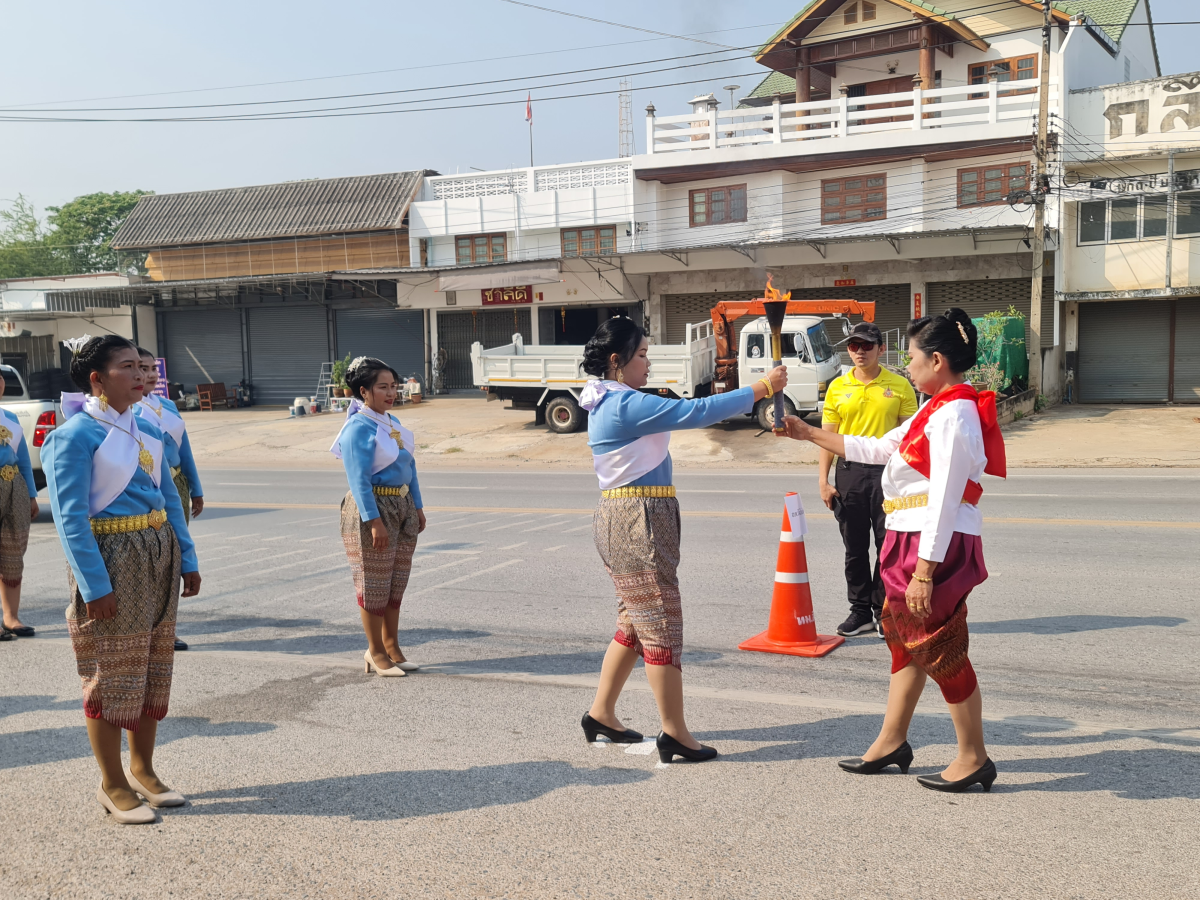โครงการงานฉลองวันแห่งชัยชนะของท้าวสุรนารี ประจำปี 2568  พิธีรับมอบคบไฟ ไปประกอบพิธีจุดพลุ 4 มุมเมือง 
