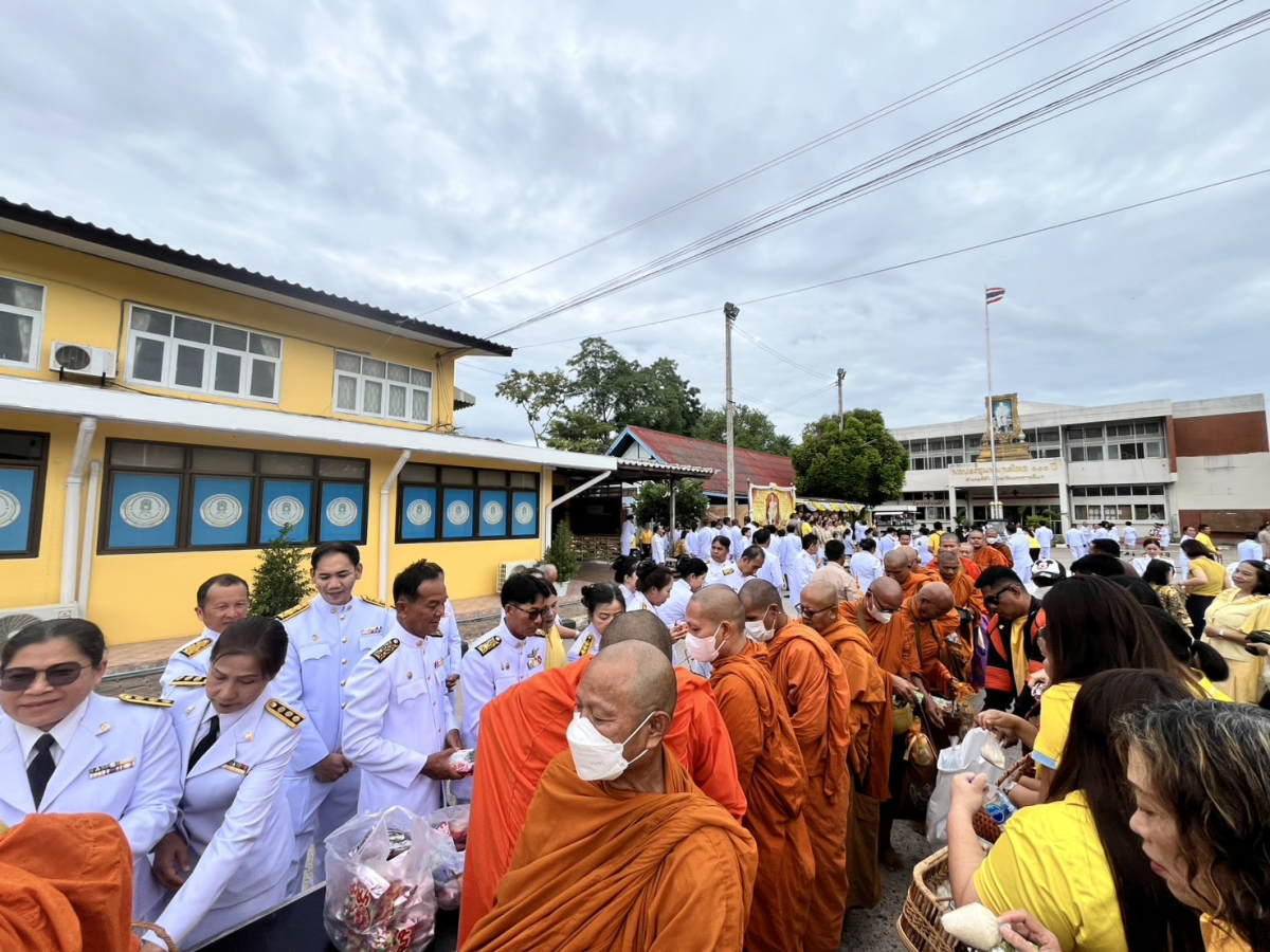 นายกประมาณ พันธ์จันทึก นำคณะผู้บริหารและเจ้าหน้าที่ ร่วมกิจกรรมเฉลิมพระเกียรติพระบาทสมเด็จพระเจ้าอยู่หัว เนื่องในโอกาลเฉลิมพระชนมพรรษา 28 กรกฎาคม 2568 