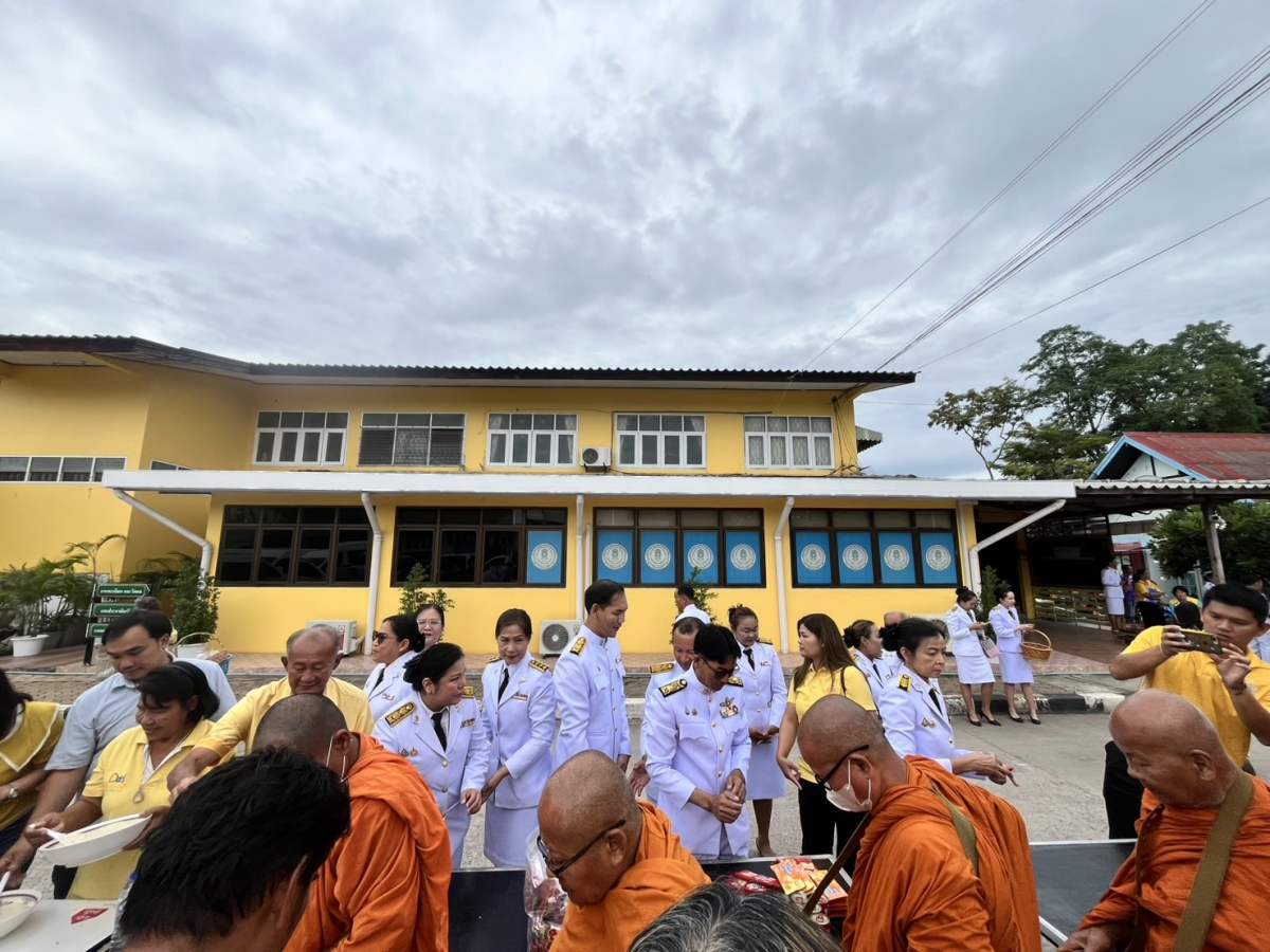 นายกประมาณ พันธ์จันทึก นำคณะผู้บริหารและเจ้าหน้าที่ ร่วมกิจกรรมเฉลิมพระเกียรติพระบาทสมเด็จพระเจ้าอยู่หัว เนื่องในโอกาลเฉลิมพระชนมพรรษา 28 กรกฎาคม 2568 